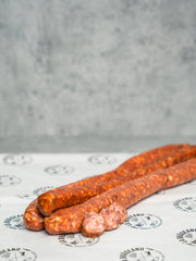 Cârnați groși de porc